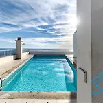 Royal Lux Spacious Seaside Pool Apartment Nice