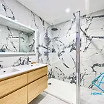 Royal Lux Spacious Seaside Pool Apartment Nice