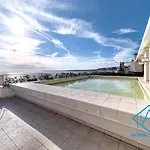 Apartment Royal Lux Spacious Seaside Pool *
