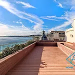 Royal Lux Spacious Seaside Pool