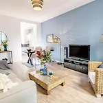 Nestor&jeeves - Adriana - Central, Close Sea * Nice