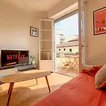 Nestor&Jeeves - Pantai - Cozy Apartment With Balcony