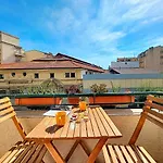 Nestor&Jeeves - Pantai - Cozy Apartment With Balcony
