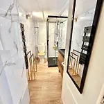 Apartment Petit Cocon En Duplex - Centre-ville & A 2 Minutes Nice