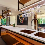 Villa Luxury *