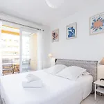 Quiet 1 Bdr Port! Close Place Du Pin Garibaldi