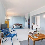 Extraordinary View On Port And Castle Hill - 1 Bdr & Parking