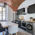 Superbe Appartement Au Coeur Du Vieux Nice !