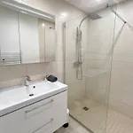 Apartment Petit 2 Pieces Carre D'or *