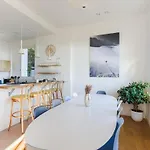 Elegante Avec Vue Guest house