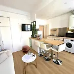 - T3 Renove De 50 M2 Classe 2 Etoiles * Nice