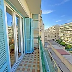 Cosy Sea Front Apartment Nice France