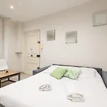 Charming 1 Bdr Old Town Apartment