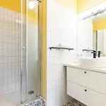 Apartment 2 Bdrs & Parking In The Old Town ! *