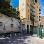 2 Bdrs & Parking In The Old Town ! Apartment