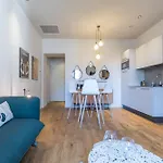 Refined & Cozy 1 Bedroom Downtown Apartment *