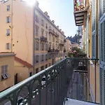 Brand New 1 Bdr Place Du Pin