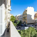 #22 Emma 2bdr Balcony Center Town 2mins Tramway Apartment