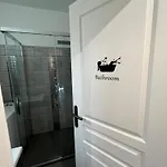 Apartment Gorgeous 2 Bedrooms Nice