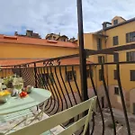 Jean Jaures - Vieux Nice Superbe T2 Ensoleille Avec Grand Balcon