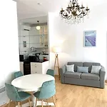 Apartment Saint Philippe - T3 Pres De La *