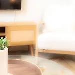 L46 2P Port, 2Min Du Cap Et 5 Du Port/ Clim & Wifi