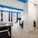 Apartment Large 100m From The