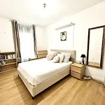 Lumineux appartement deux pièces