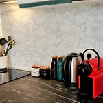 Superb Studio Suite, Central
