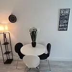 Bottero-joli Avec Terrasse 5 Mins De La Nice