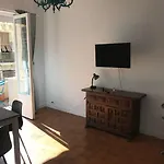 2 Pieces Rue Dal Pozzo