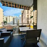 Royal Lux Seaview By Booking Guys