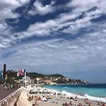 Magenta Mama - Comfort & Charm In Nice Carre D\'Or - Near Beach