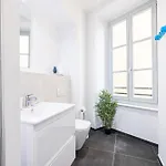 Charming Center 302 Apartment *
