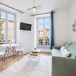 Apartment Charming Center 302