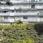Bas Cimiez- Coquet F1, Climatisee, Parking Apartment