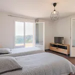 Spacieuse Nicoise Au Calme Avec Piscine