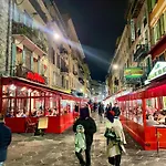 Stunning In The Gold Square Of Nice! Apartment