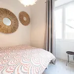 Apartment Le Petit Jean- Pres Gare Et Tram - Supermarches - Wifi - *