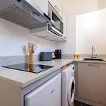 Charming City Center Studio 104