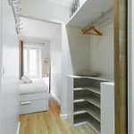 Apartment Lovely 1 Bdr Port Area Nice