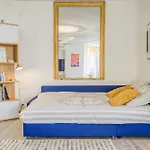 Apartment Sublime, Modern, Balconies, A/c, Refurbished *