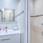 Sublime, Modern, Balconies, A/c, Refurbished Apartment *