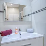 Apartment Sublime, Modern, Balconies, A/c, Refurbished