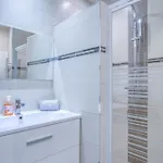Sublime, Modern, Balconies, A/c, Refurbished Apartment