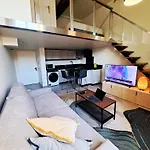 Massena Square View 2 Min To The Beach & The Old Town