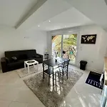 Charmant Studio Au Calme/Patio