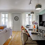 Apartment Luxury In Center Of