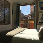 Spacious And Bright Flat Close To The : Heart Of Old