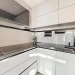 Nestor&jeeves -perle Doree - Terrace - Design Apartment *